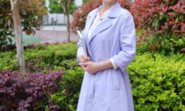 一片丹心育桃李——省级教学能手周锐老师专业成长小记