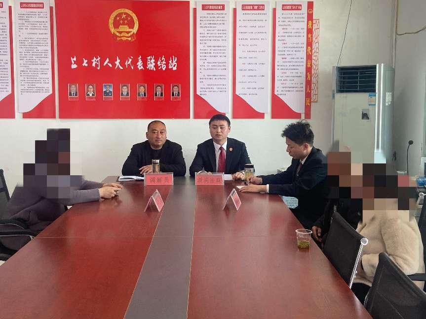4月10日，汉阴法院漩涡法庭联合人民调解员成功调解一起民间借贷纠纷案件