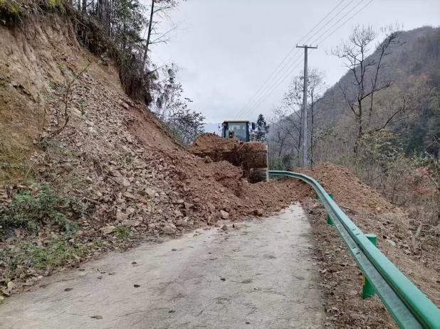 81d8089b604bb47d2e09a1ddead8c7e2