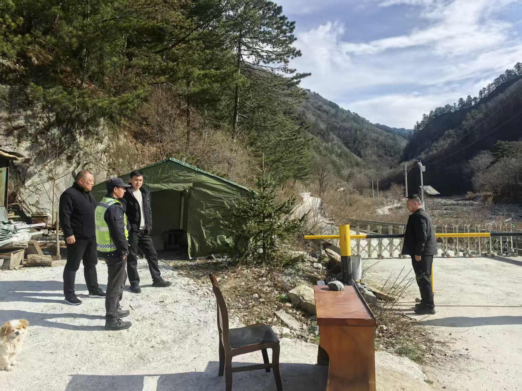 dec9cdabd496fa96bb9c8dbb038aec6d