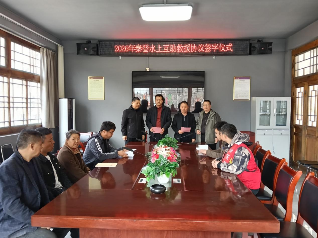 f2b8b0865cd734bf12dbc5f1f44b3f81