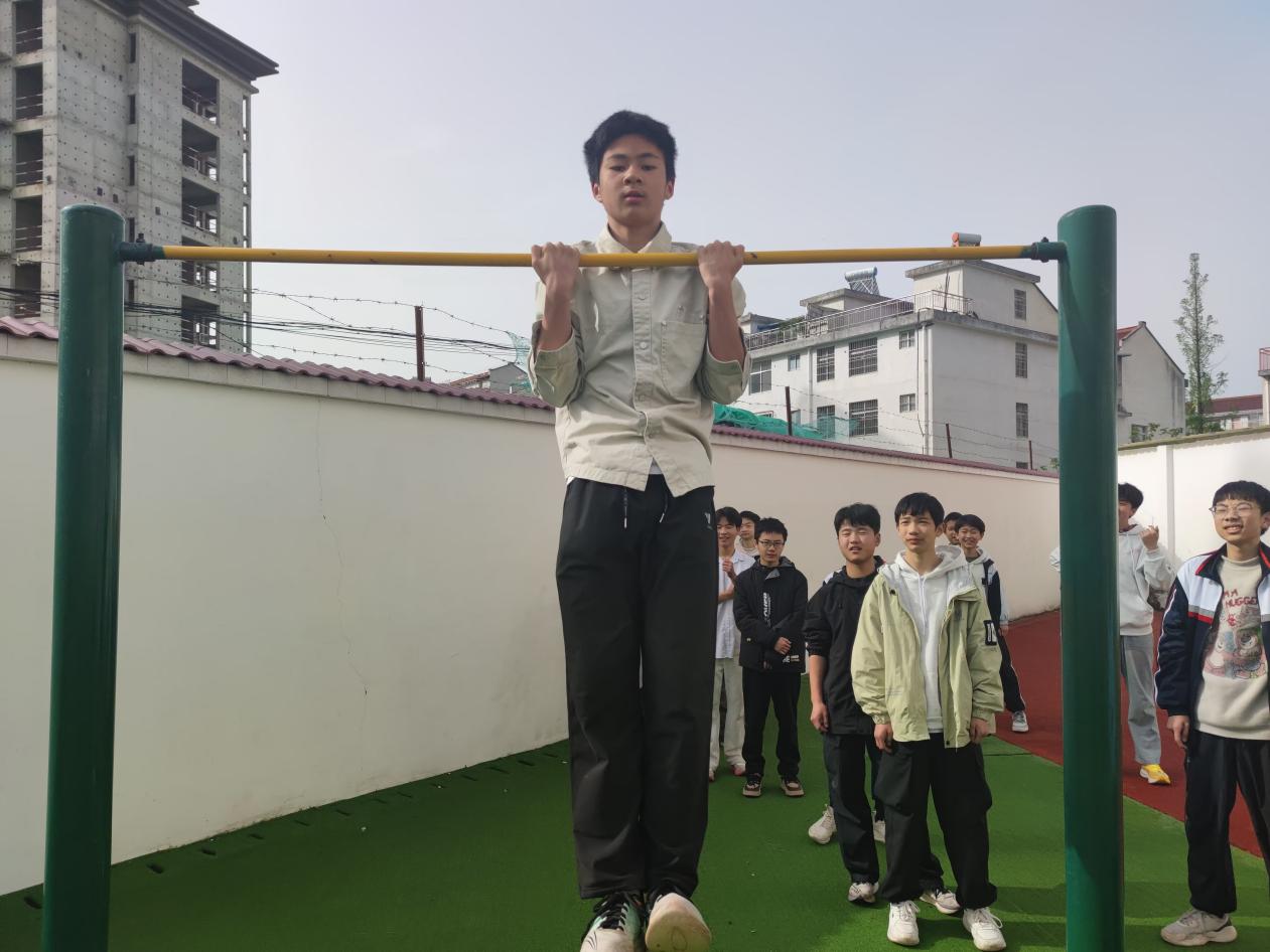 2528dcae2de94a8e3e684414376bd775