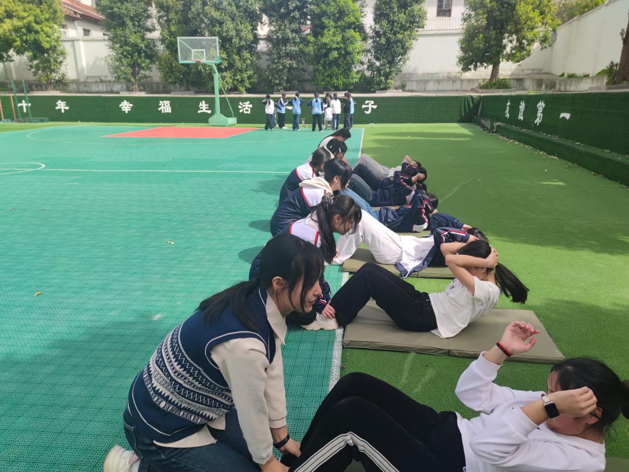 63a0f52d4923e1ab82a2d2bb0e4e1e43