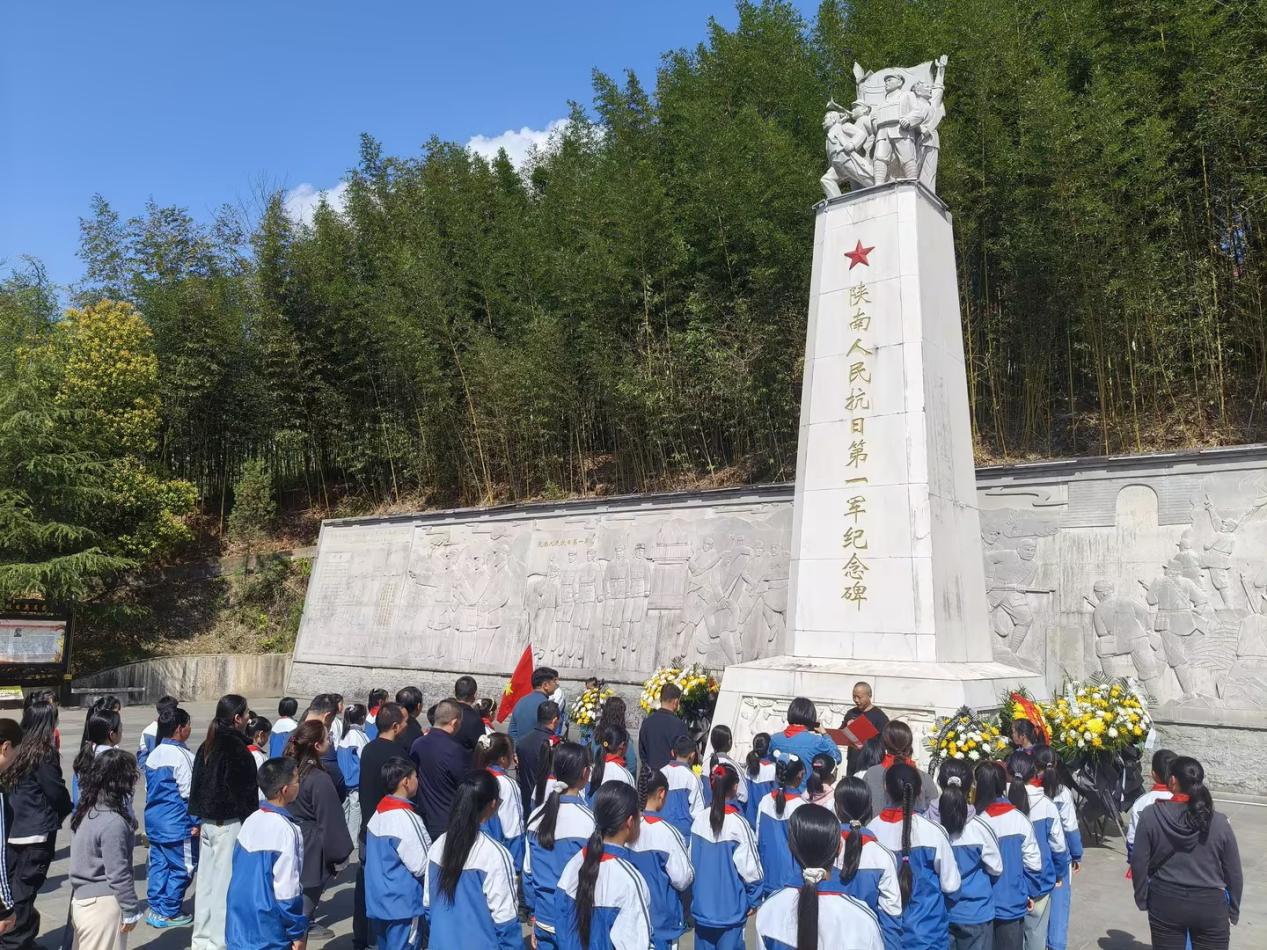 7740f3a6837e66cac7d34006b4e7eeeb_compress