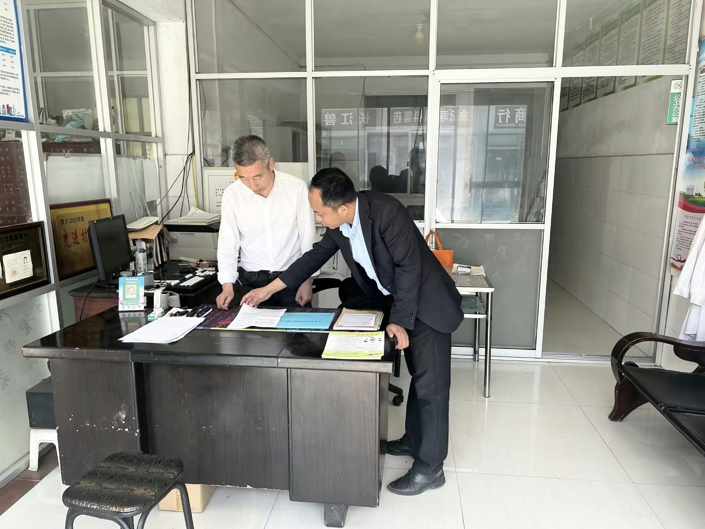 医保结算资金“坐上直通车”村卫生室有了专属账户——西乡农商银行实现县域定点村(社区)卫生室对公账户服务全覆盖3